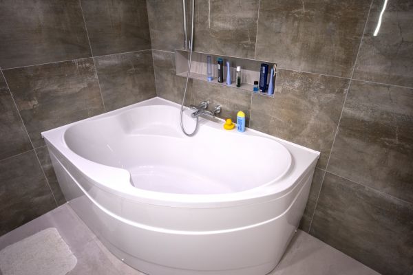 Large Bathtub Installation in Elkhart