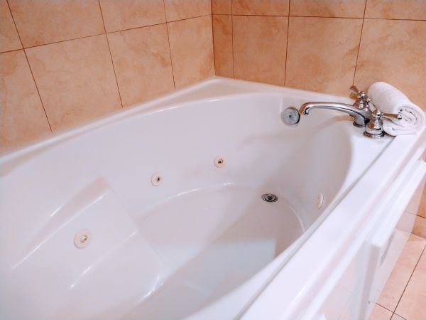Acrylic Tub Installation in Elkhart